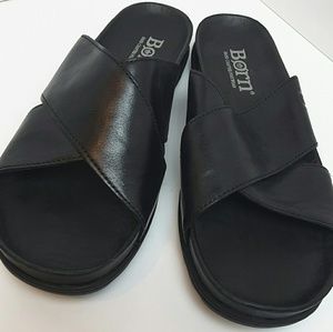 New Born Nadie Leather Crisscross Slide Sandals